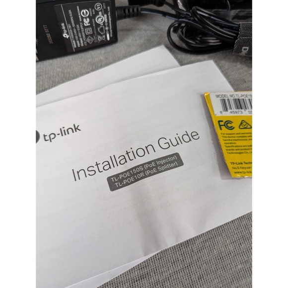 TP-Link TL-PoE150S Gigabit PoE Injector Adapter - Picture 11 of 12